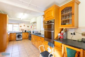 Kitchen/Diner- click for photo gallery